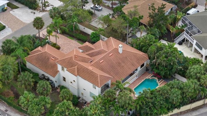 Image No.53-5 Bed Property for sale