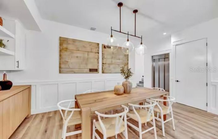 Image No.13-6 Bed Property for sale