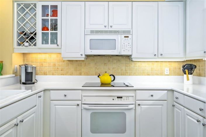 Image No.20-2 Bed Property for sale