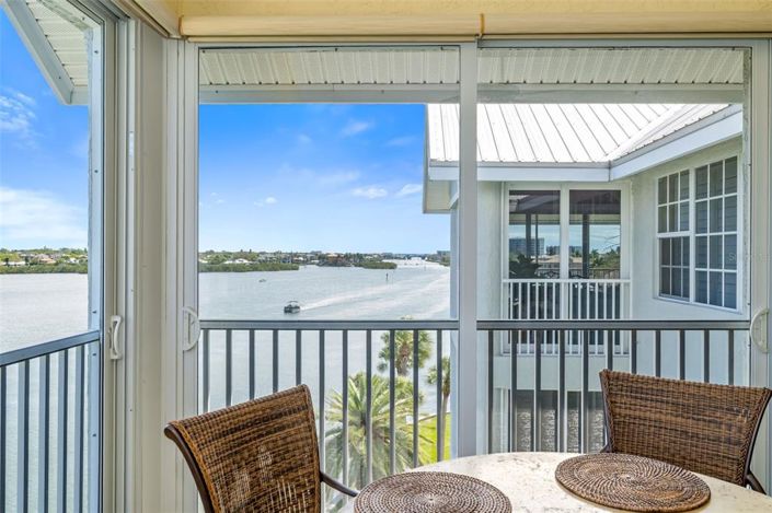 Image No.26-2 Bed Property for sale