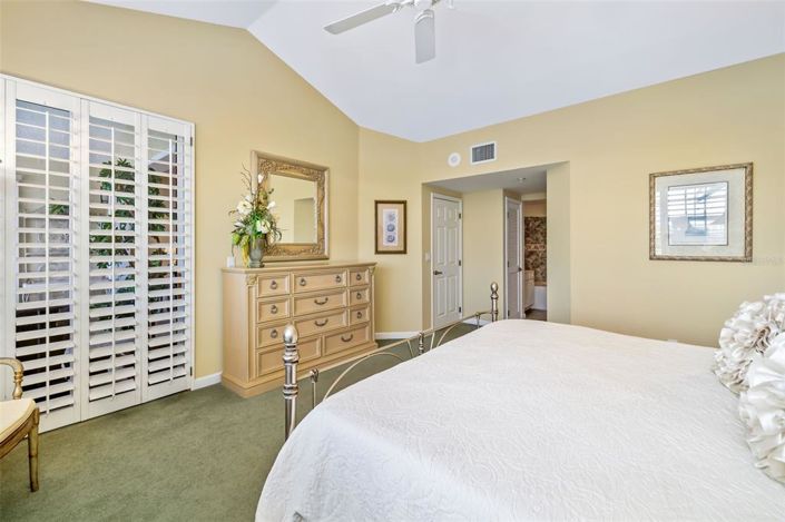 Image No.31-2 Bed Property for sale