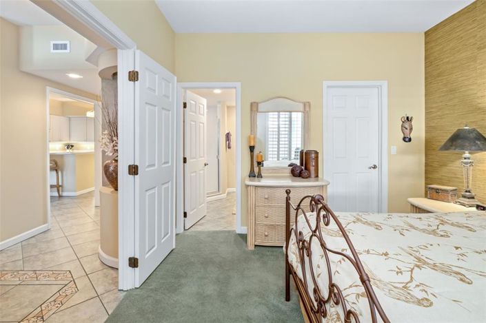 Image No.37-2 Bed Property for sale