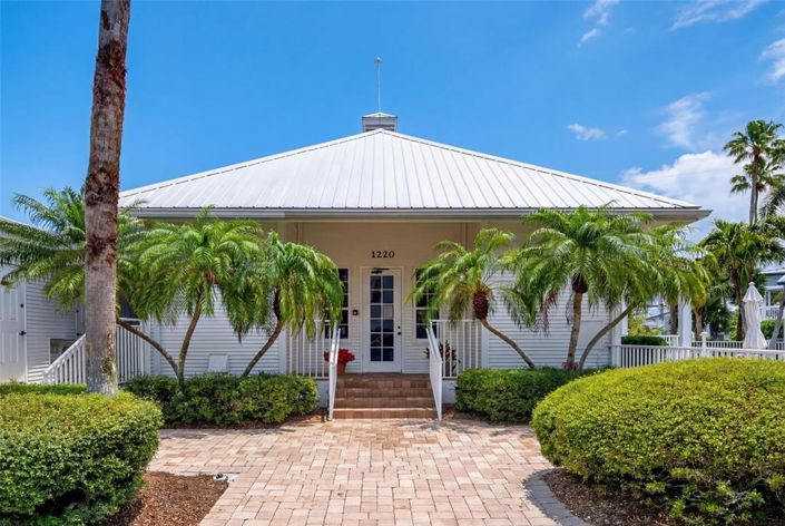 Image No.31-2 Bed Property for sale