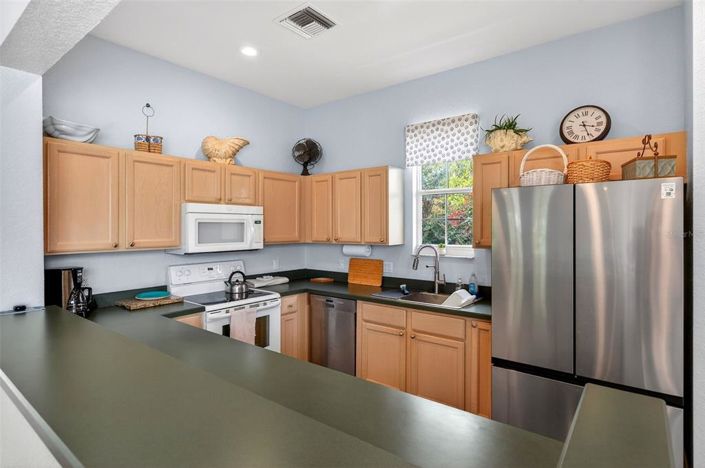 Image No.33-2 Bed Property for sale