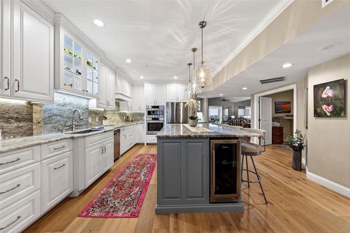 Image No.7-2 Bed Property for sale