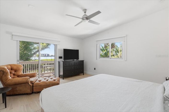 Image No.35-5 Bed Property for sale