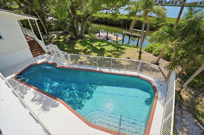 Image No.52-5 Bed Property for sale