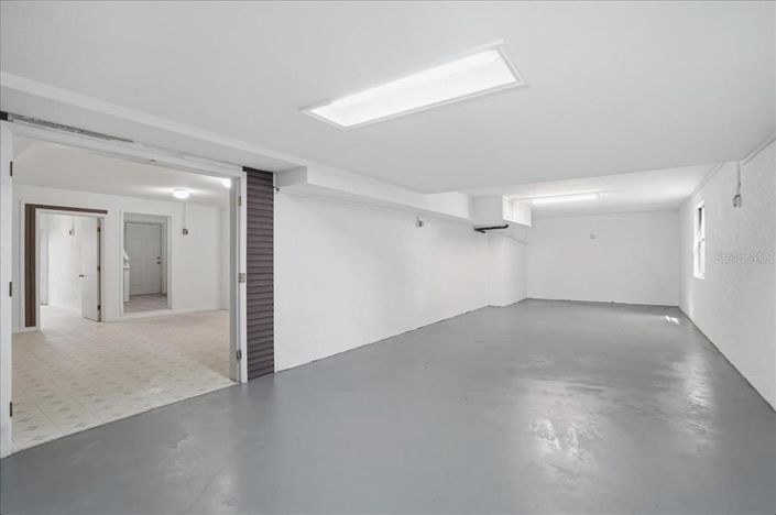 Image No.57-5 Bed Property for sale