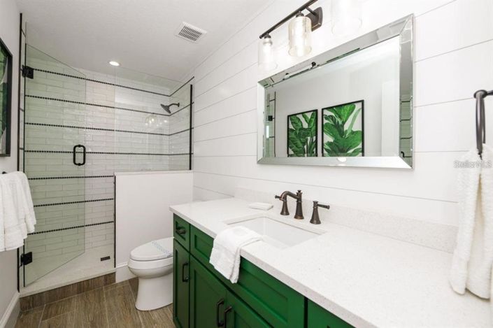 Image No.27-9 Bed Property for sale