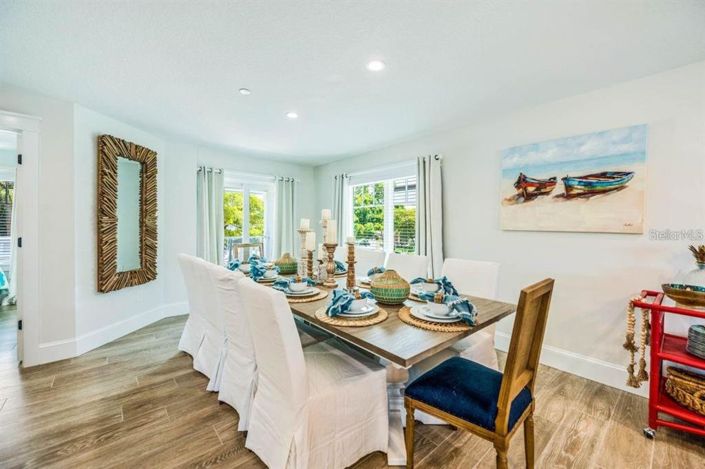 Image No.9-9 Bed Property for sale