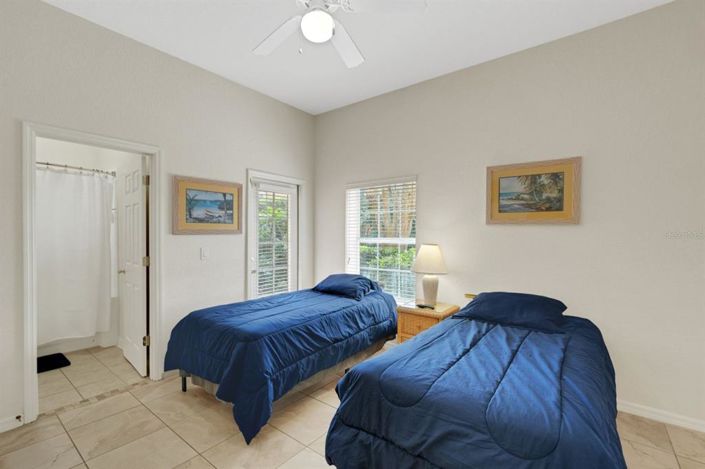 Image No.11-2 Bed Property for sale