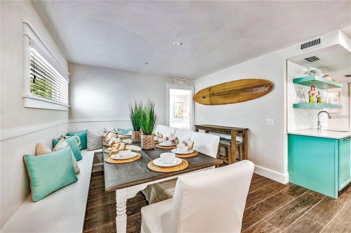 Image No.13-8 Bed Property for sale