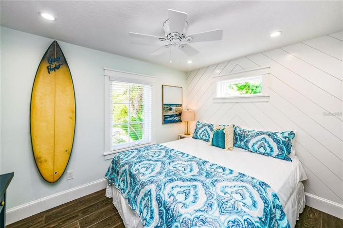 Image No.21-8 Bed Property for sale