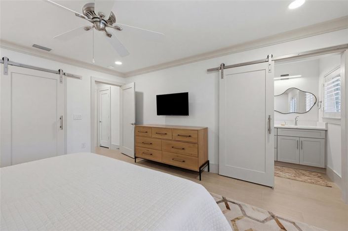 Image No.21-4 Bed Property for sale