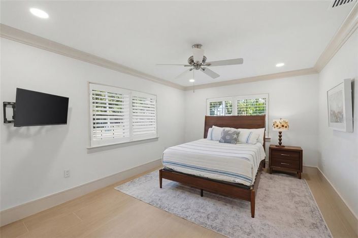 Image No.24-4 Bed Property for sale