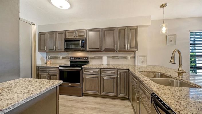 Image No.17-2 Bed Property for sale