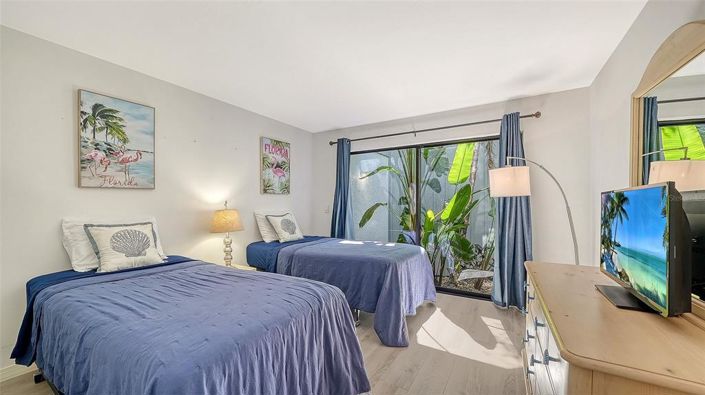 Image No.26-2 Bed Property for sale