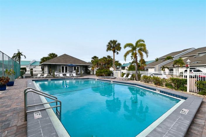 Image No.35-2 Bed Property for sale