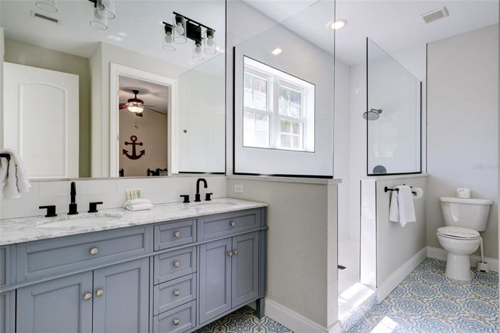 Image No.16-Propriété de 6 chambres à vendre à Holmes Beach