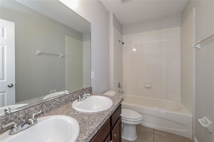 Image No.11-3 Bed Property for sale