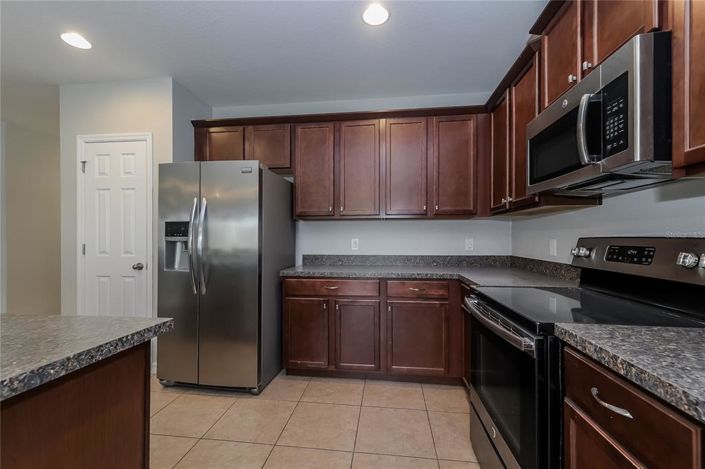 Image No.6-3 Bed Property for sale