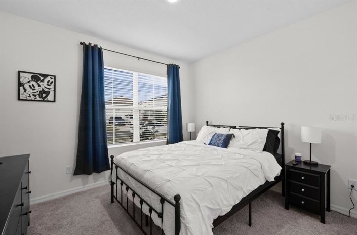 Image No.12-3 Bed Property for sale