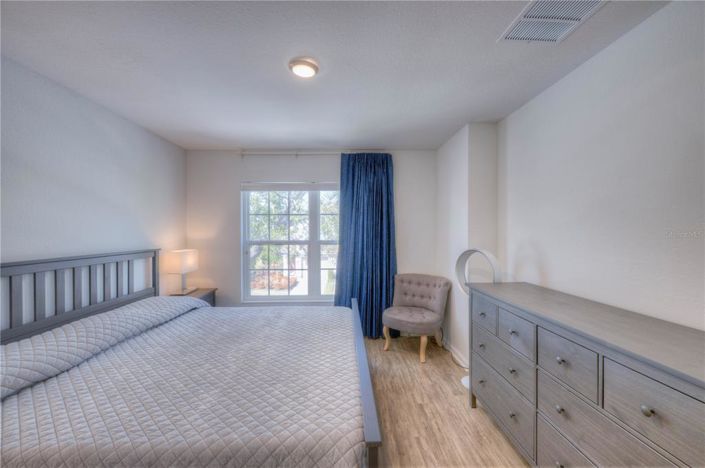 Image No.17-3 Bed Property for sale