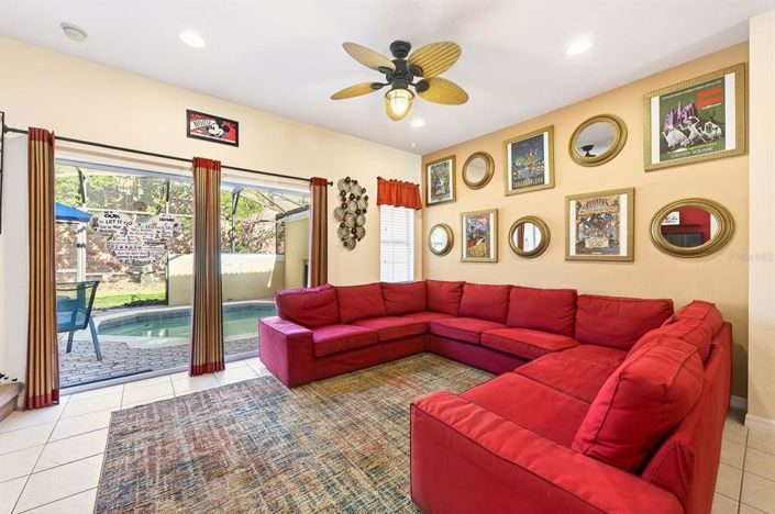 Image No.11-3 Bed Townhouse for sale