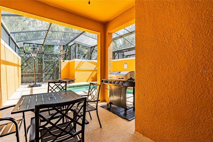 Image No.10-4 Bed Townhouse for sale