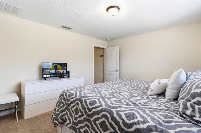 Image No.15-4 Bed Townhouse for sale