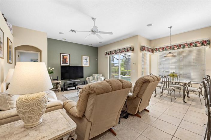 Image No.22-4 Bed Property for sale