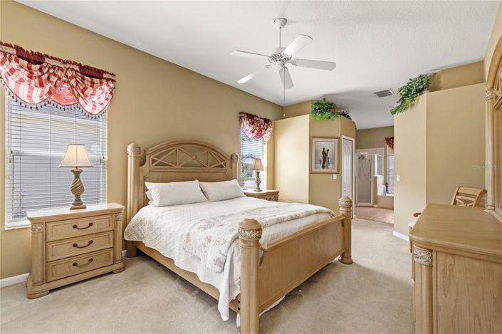 Image No.24-4 Bed Property for sale