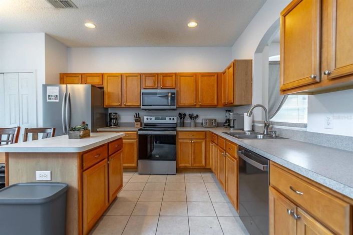 Image No.14-7 Bed Property for sale