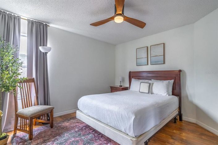 Image No.18-7 Bed Property for sale