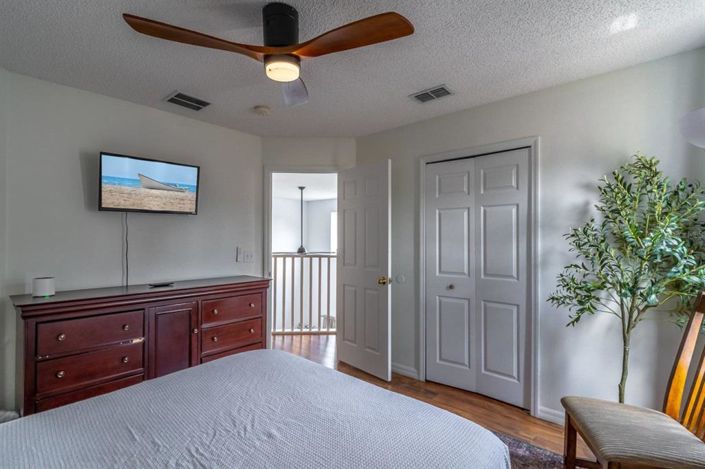 Image No.19-7 Bed Property for sale