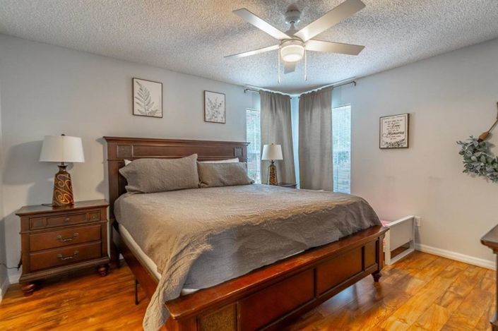 Image No.29-7 Bed Property for sale