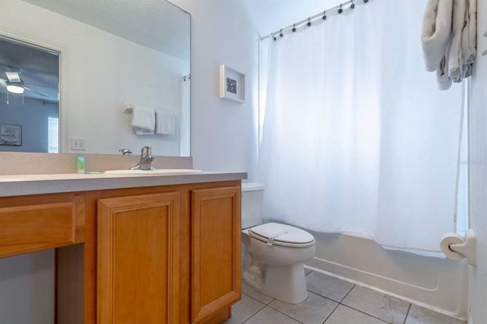 Image No.31-7 Bed Property for sale