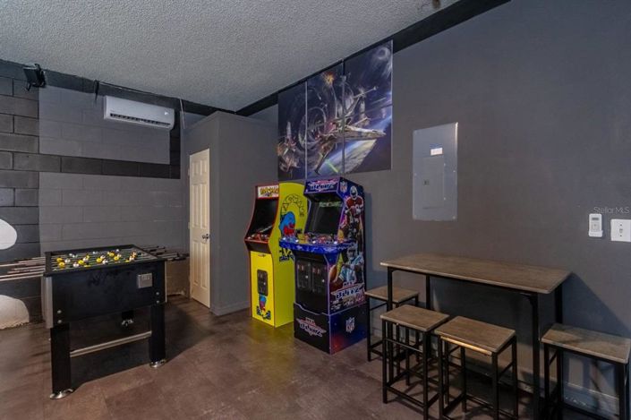 Image No.35-7 Bed Property for sale