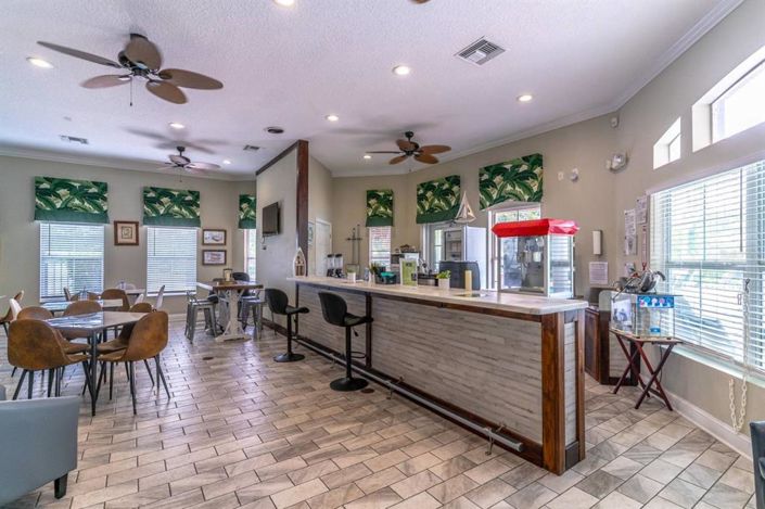 Image No.55-7 Bed Property for sale