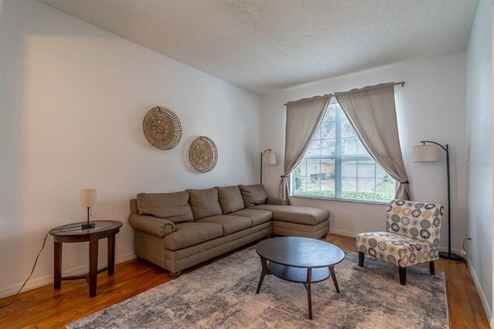 Image No.8-7 Bed Property for sale