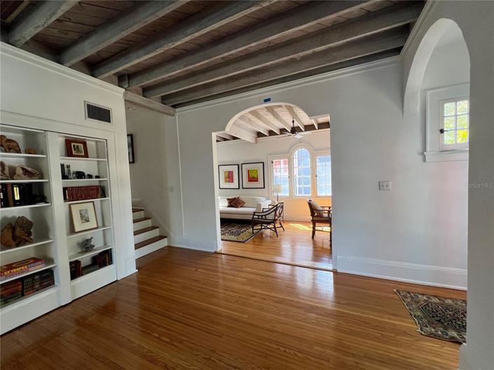 Image No.27-3 Bed Property for sale