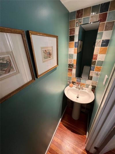 Image No.45-3 Bed Property for sale