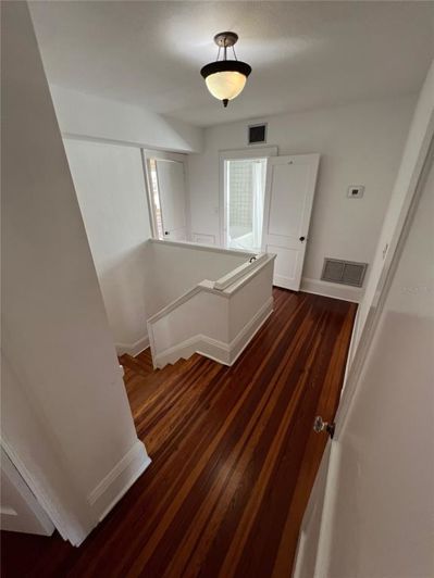 Image No.50-3 Bed Property for sale