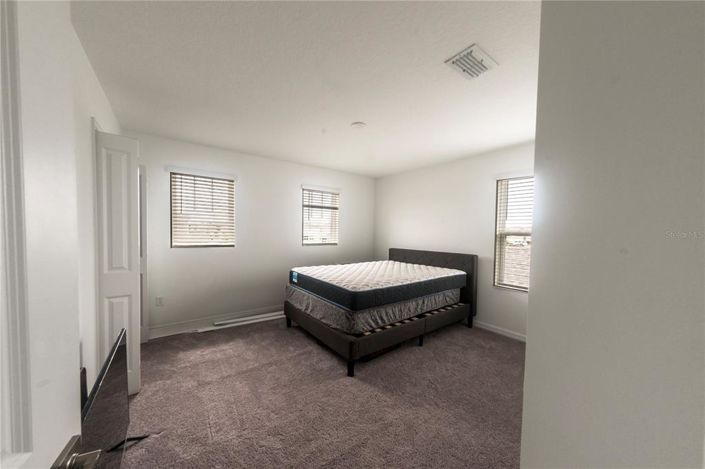 Image No.38-3 Bed Property for sale