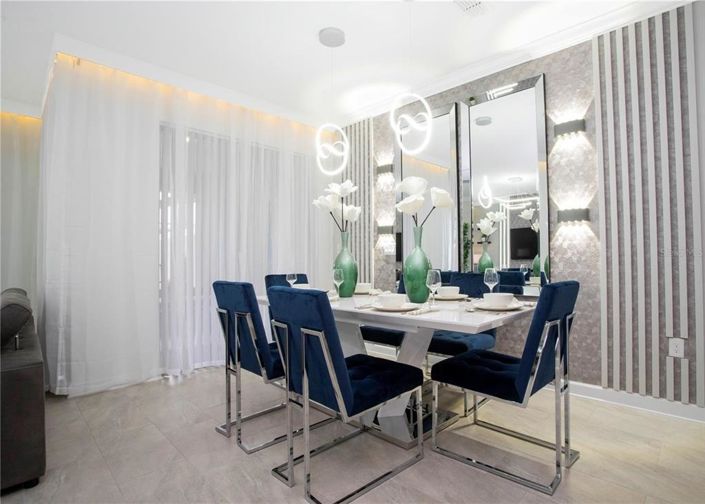 Image No.11-4 Bed Townhouse for sale