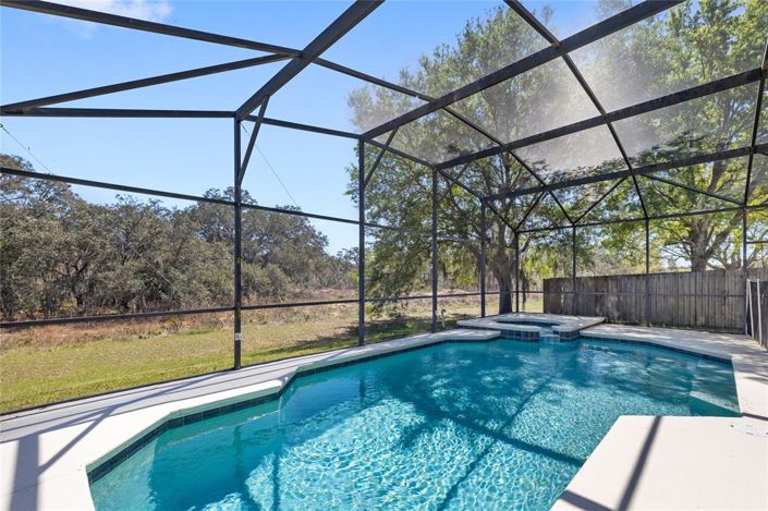 Image No.57-Propriété de 6 chambres à vendre à Clermont