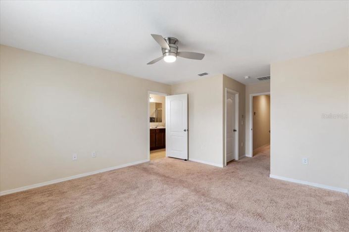 Image No.25-3 Bed Townhouse for sale