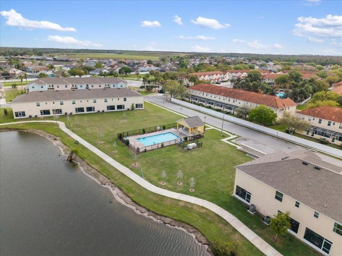 Image No.43-3 Bed Townhouse for sale