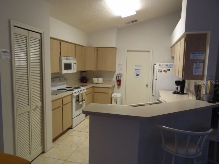 Image No.12-3 Bed Property for sale