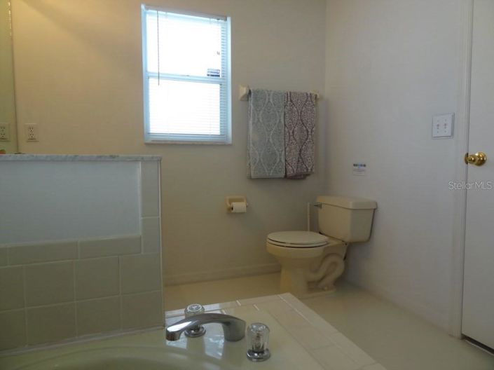 Image No.15-3 Bed Property for sale